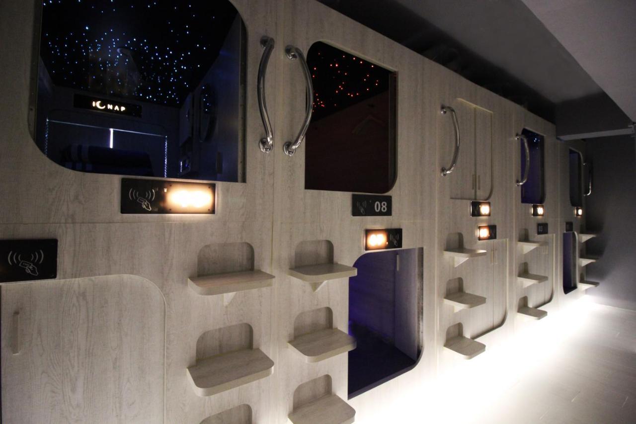 L'Etoile De Mer Mong Kok - Capsule Hotel Kowloon  Esterno foto